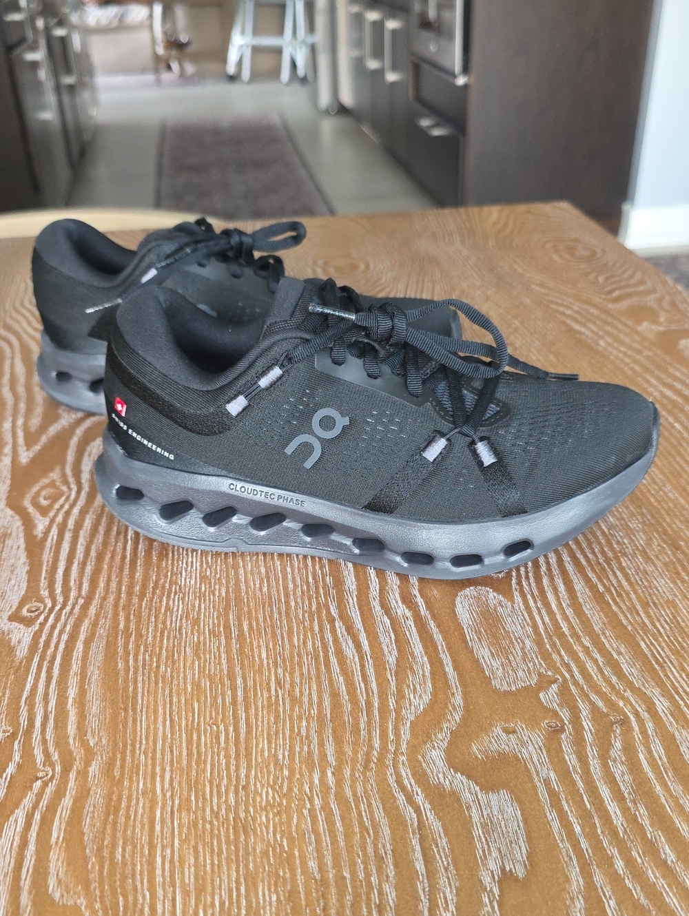 On Running Cloudtec Phase Womens Athletic Sneaker - Black